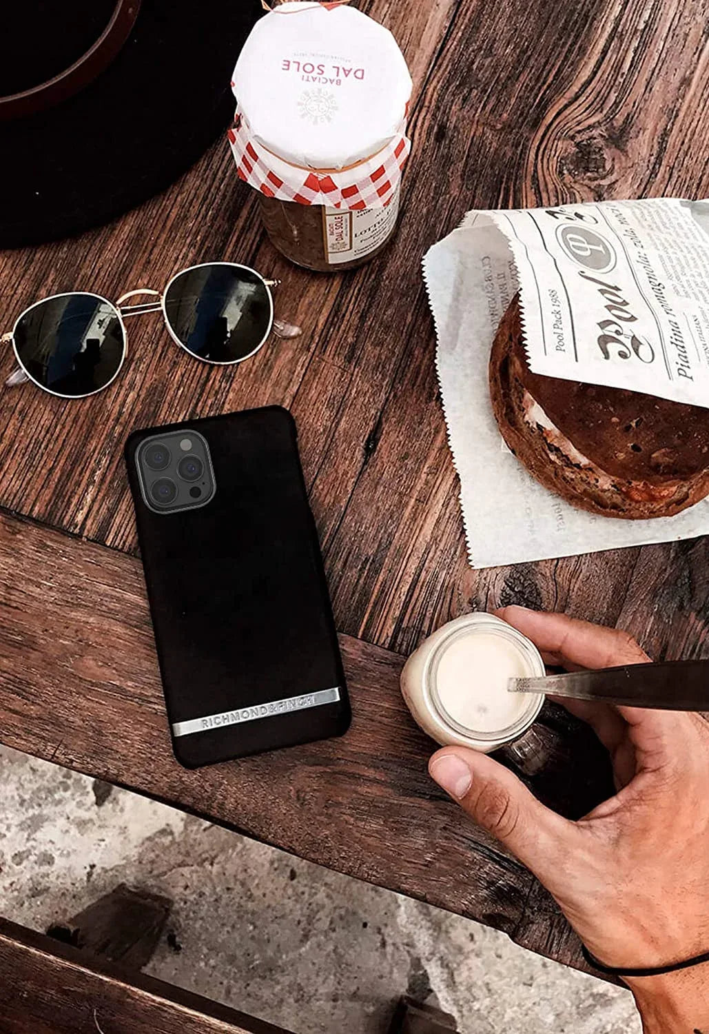 Richmond & Finch Freedom Series One-Piece Apple Iphone 13 Pro Black Out - Essentify
