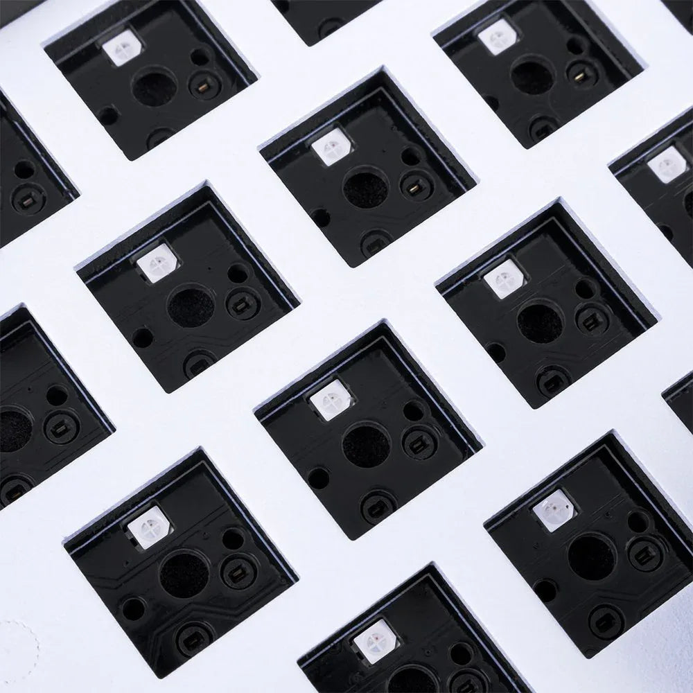 Sharkoon Skiller SGK50 RGB | Bedraad Gaming Toetsenbord | QWERTY US - Essentify