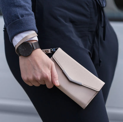 Mobilize 2In1 Elegant Magnet Clutch Apple Iphone 12/12 Pro Beige Snake - Essentify