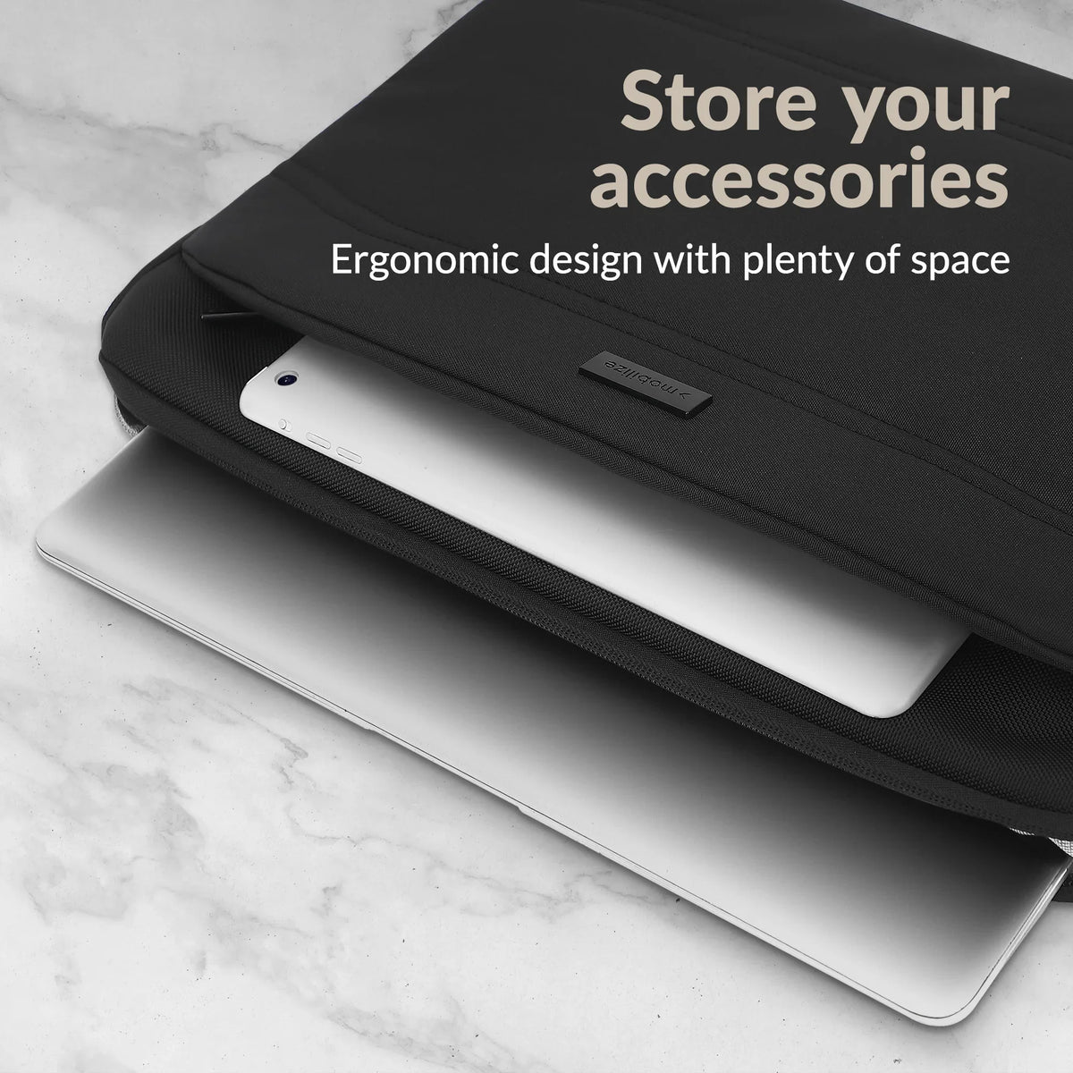 Mobilize Waterresistant Laptop Sleeve Up To 17.4Inch Black - Essentify