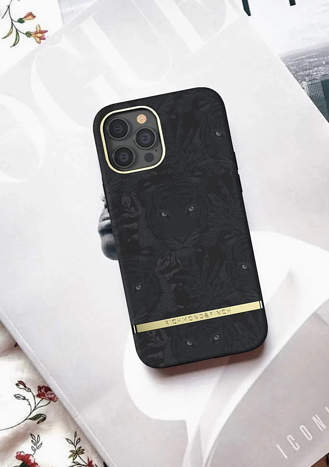 Richmond & Finch Freedom Series One-Piece Apple Iphone 13 Pro Black Tiger - Essentify