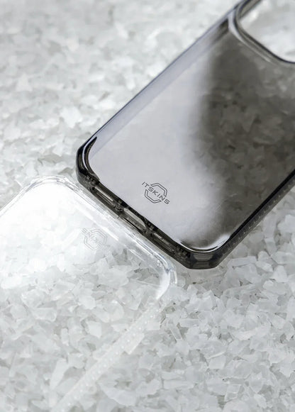 Itskins Level 2 Spectrumclear_R For Apple Iphone 13 Smoke - Essentify