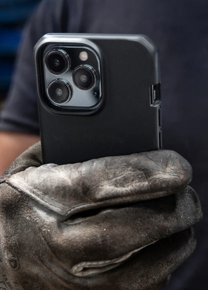 Itskins Level 2 Spectrumsolid_R For Apple Iphone 13/14 Plain Black - Essentify