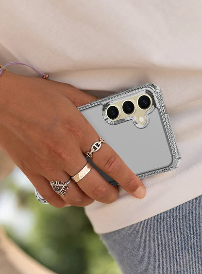 Itskins Level 2 Spectrumclear_R For Samsung Galaxy S24 Smoke - Essentify