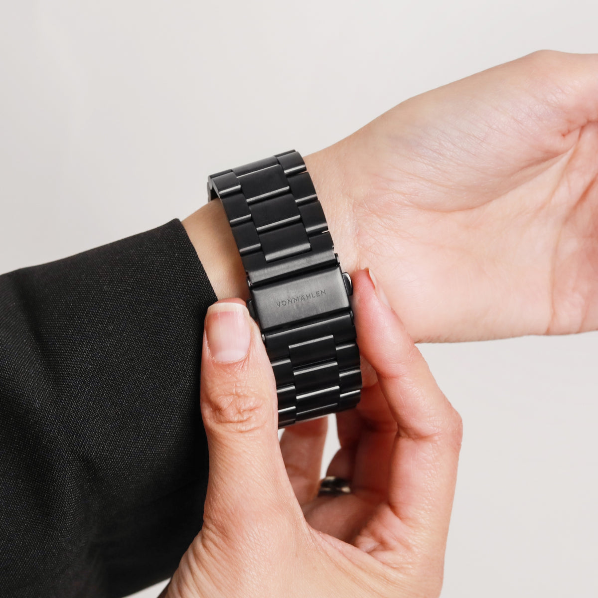 Vonmählen Link Bracelet 2 For Apple Watch 40 - 41 - 42Mm One Size Black