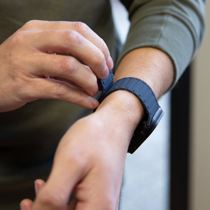 Mobilize Silicon Watch Band - Magnetic - For Apple 38/40/41Mm - Black